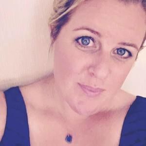 Meet your Posher, Hollis